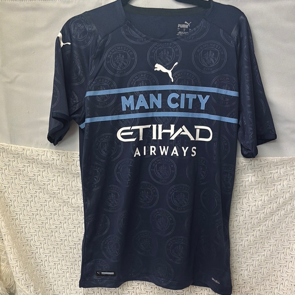 Puma Blue Manchester City Jersey with Iconic Design